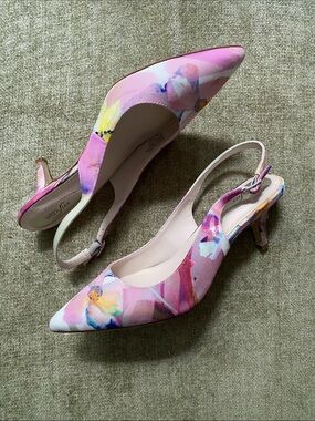 Pink Floral Pointed-Toe Slingback Heels